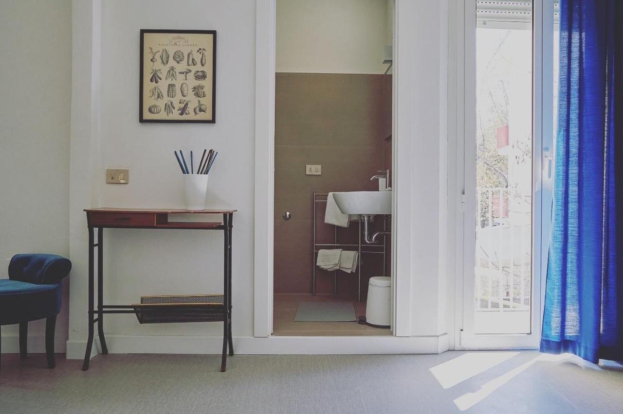 Hotel Spring ริมินี ภายนอก รูปภาพ