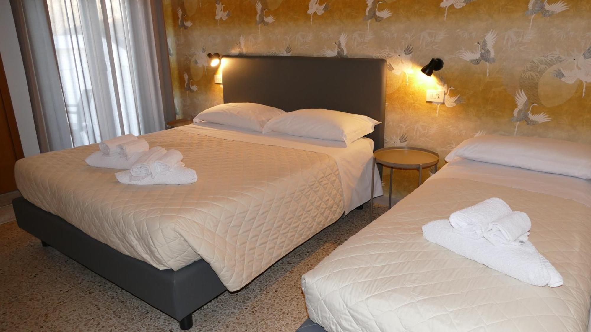 Hotel Spring ริมินี ภายนอก รูปภาพ